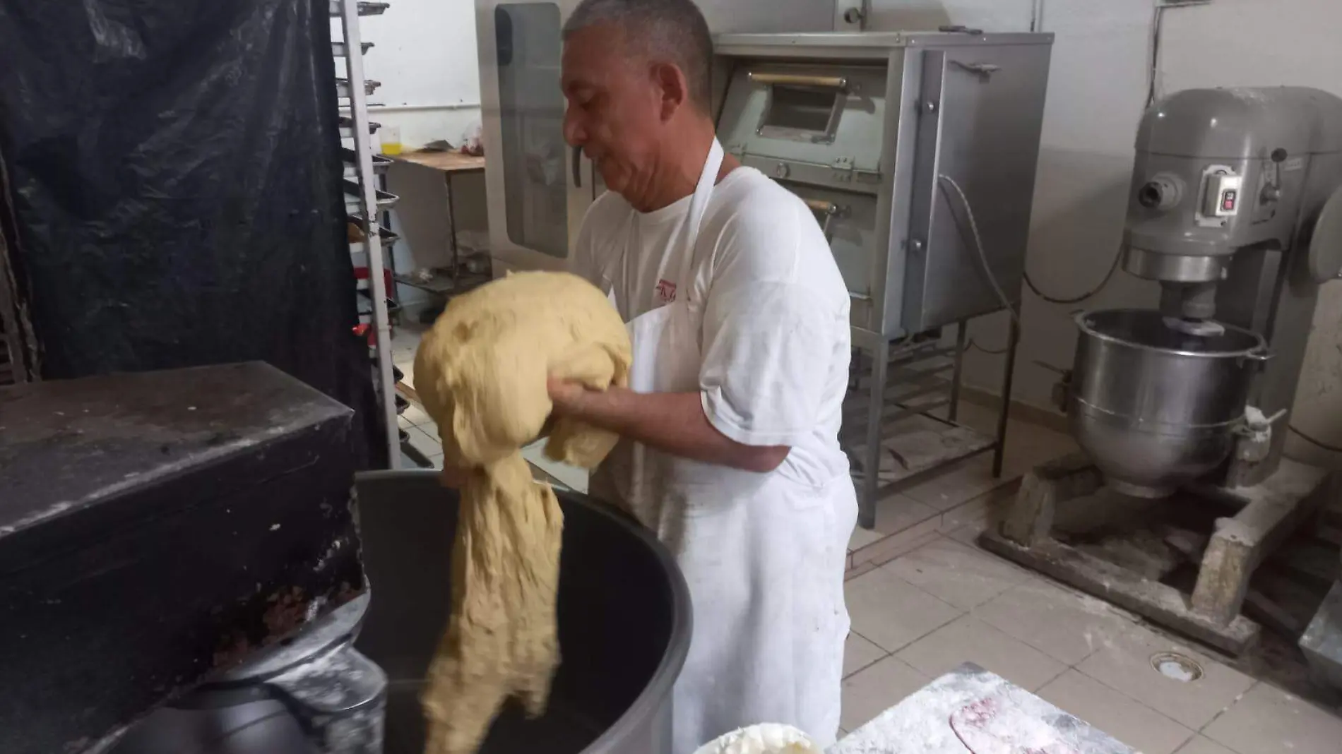 Los Carvajal, una tradición panadera de 40 años en Escuinapa